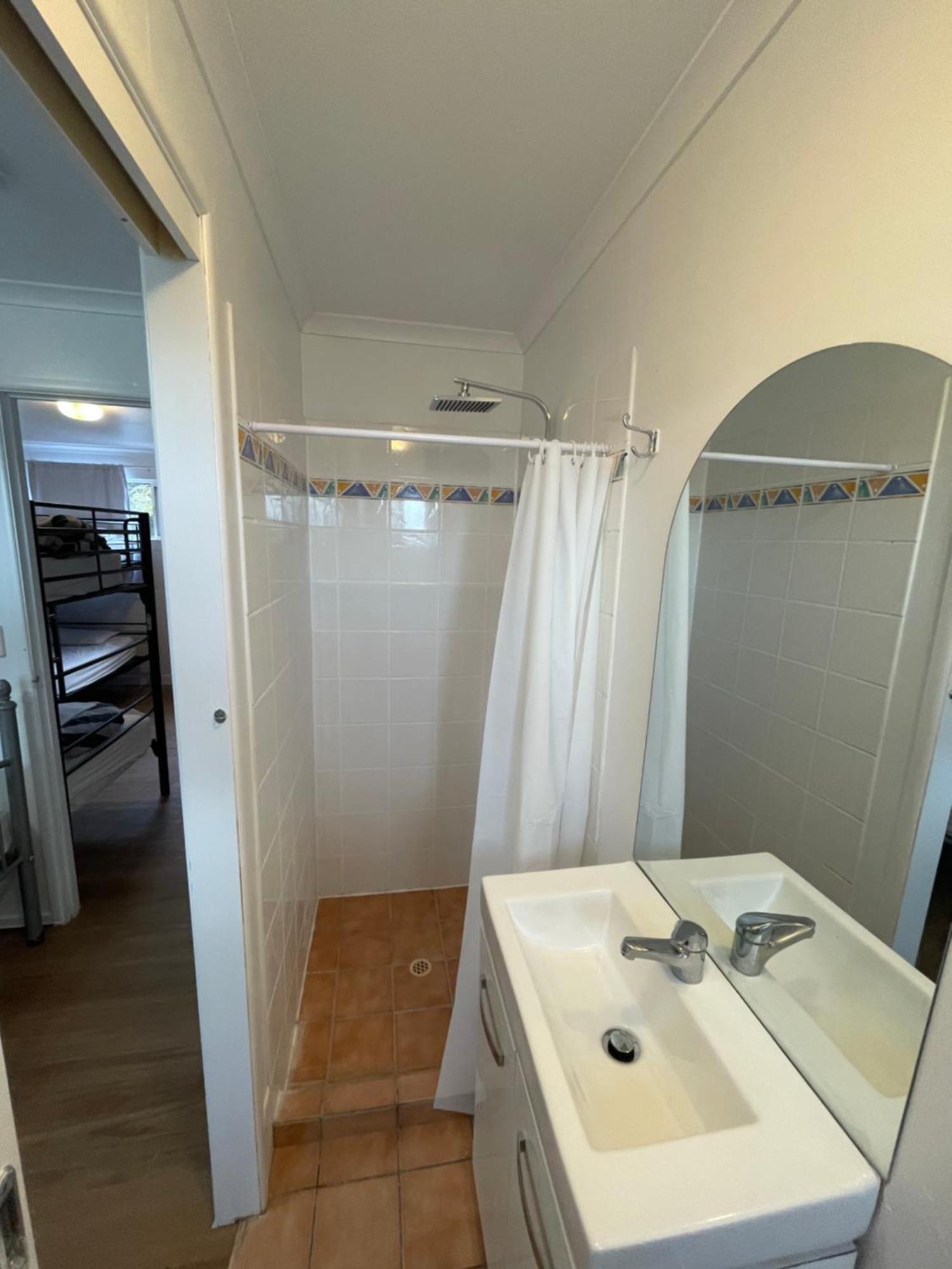 Hostel Cali Backpackers Caloundra Exterior foto